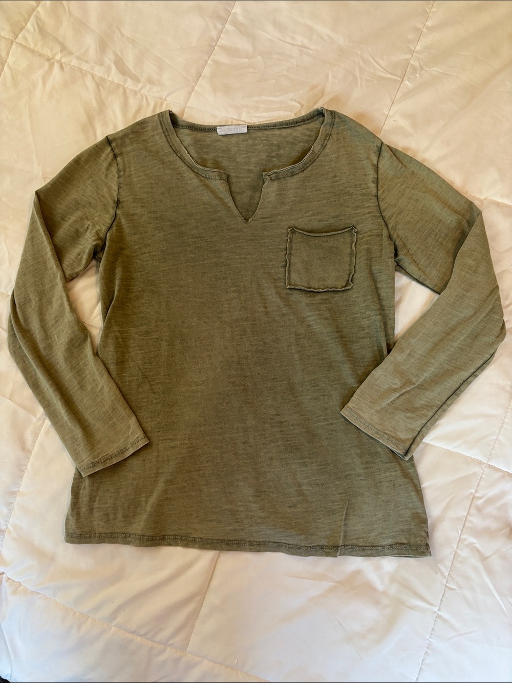 Made In Italy Olive Long-Sleeve Notch Neck Pocket Top